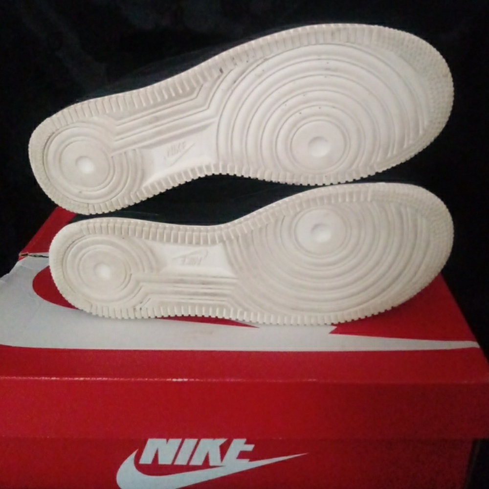 Nike Air Force 1 - Picture 4 of 4